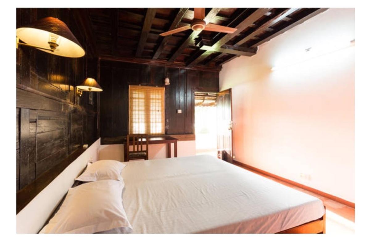 The Pamba Heritage Villa Champakulam Экстерьер фото
