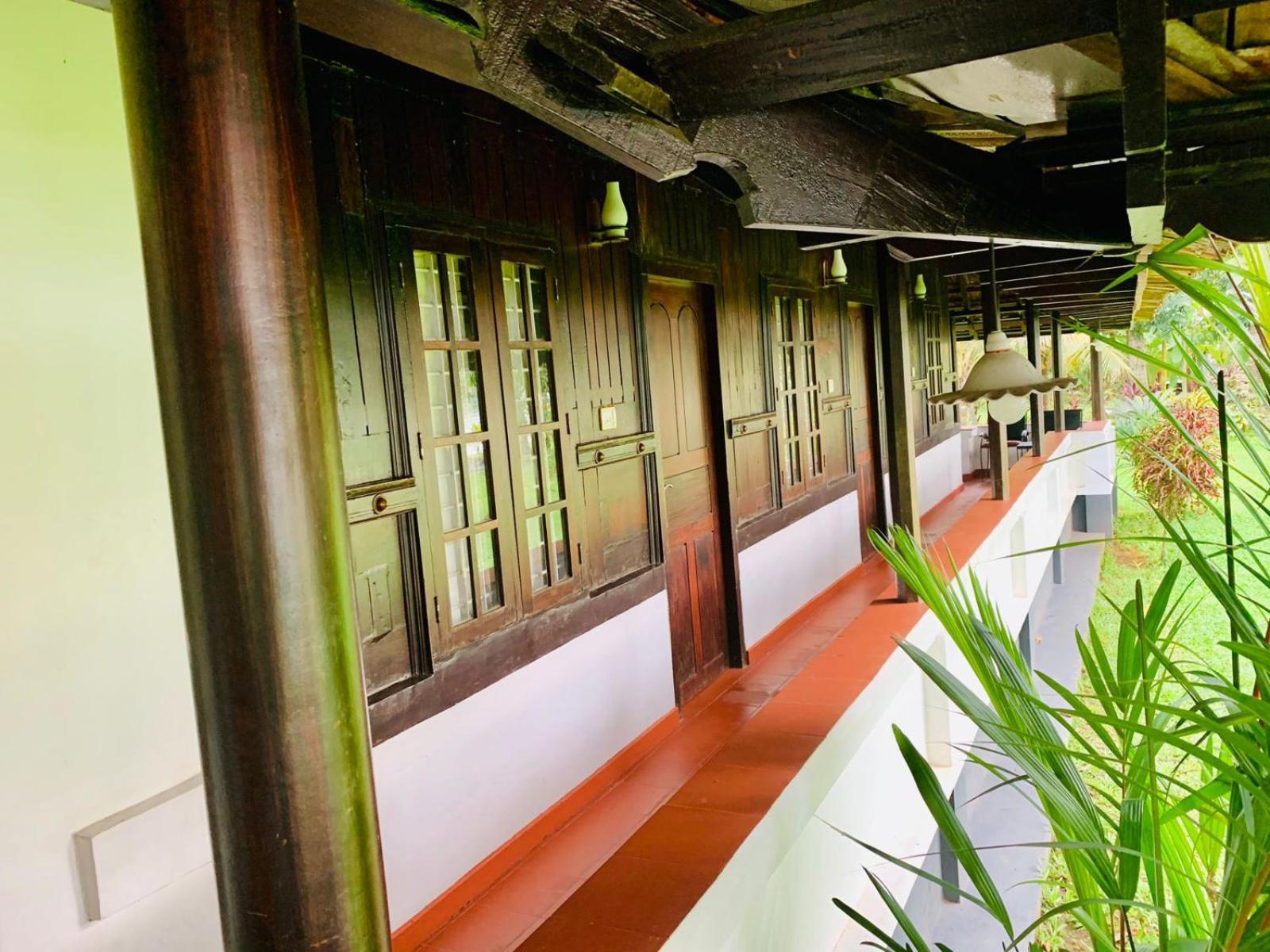 The Pamba Heritage Villa Champakulam Экстерьер фото